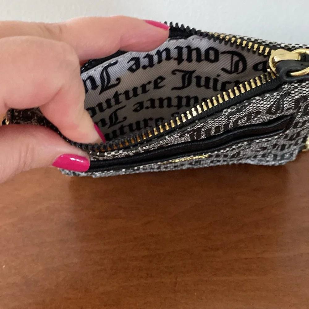 Juicy Couture Wristlet Purse NWOT